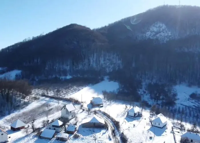 Ispod Subjela Villa *