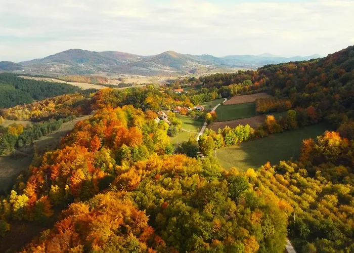 Ispod Subjela Villa *